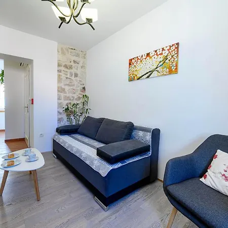 아파트 Festum 시베니크